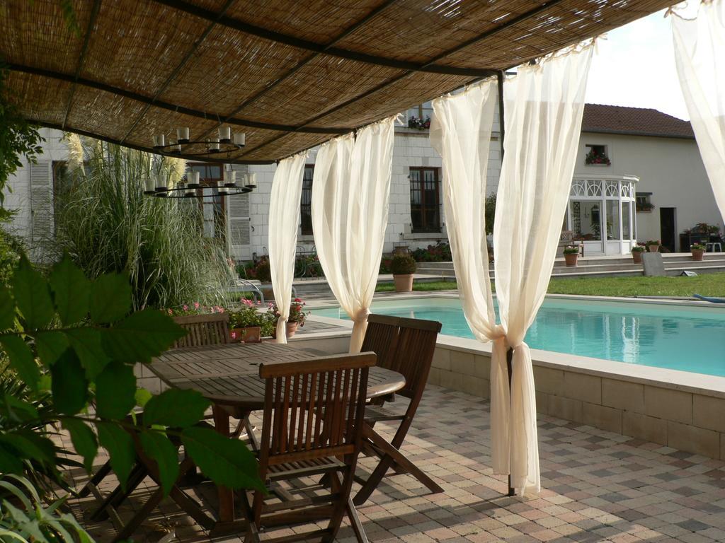 Entre Cour Et Jardin Hotel Châlons-en-Champagne Esterno foto