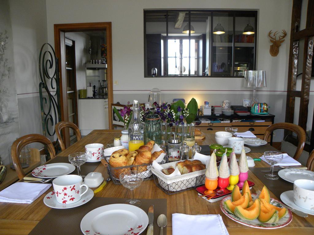 Entre Cour Et Jardin Hotel Châlons-en-Champagne Esterno foto